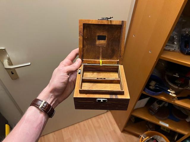 Jewelery box (1)